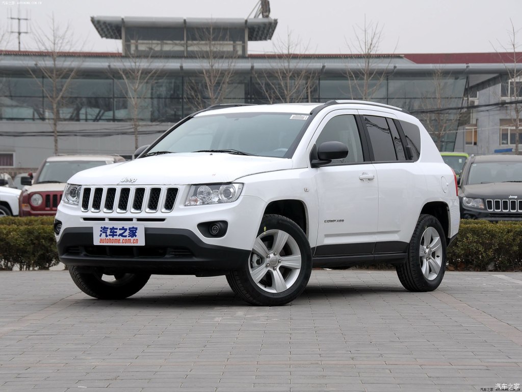 jeep(进口) 指南者(进口) 2013款 2.4l 四驱运动版