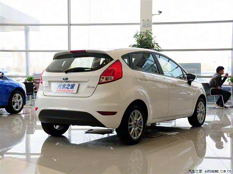 福特嘉年华整体外观