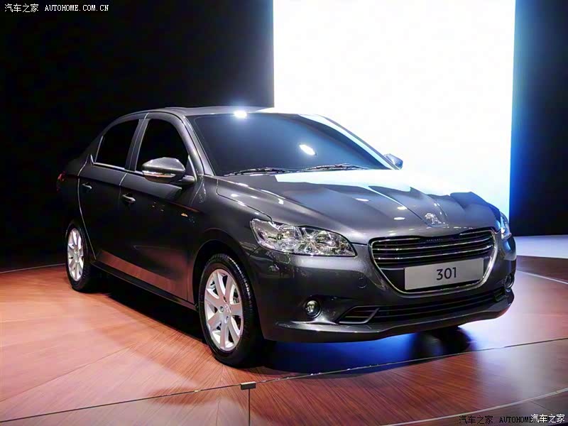 标致301整体外观