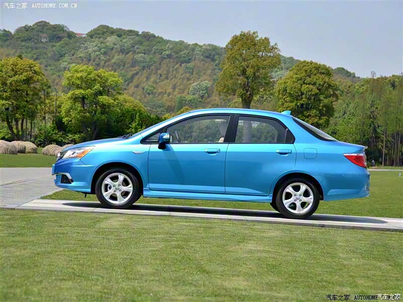 理念S1整体外观