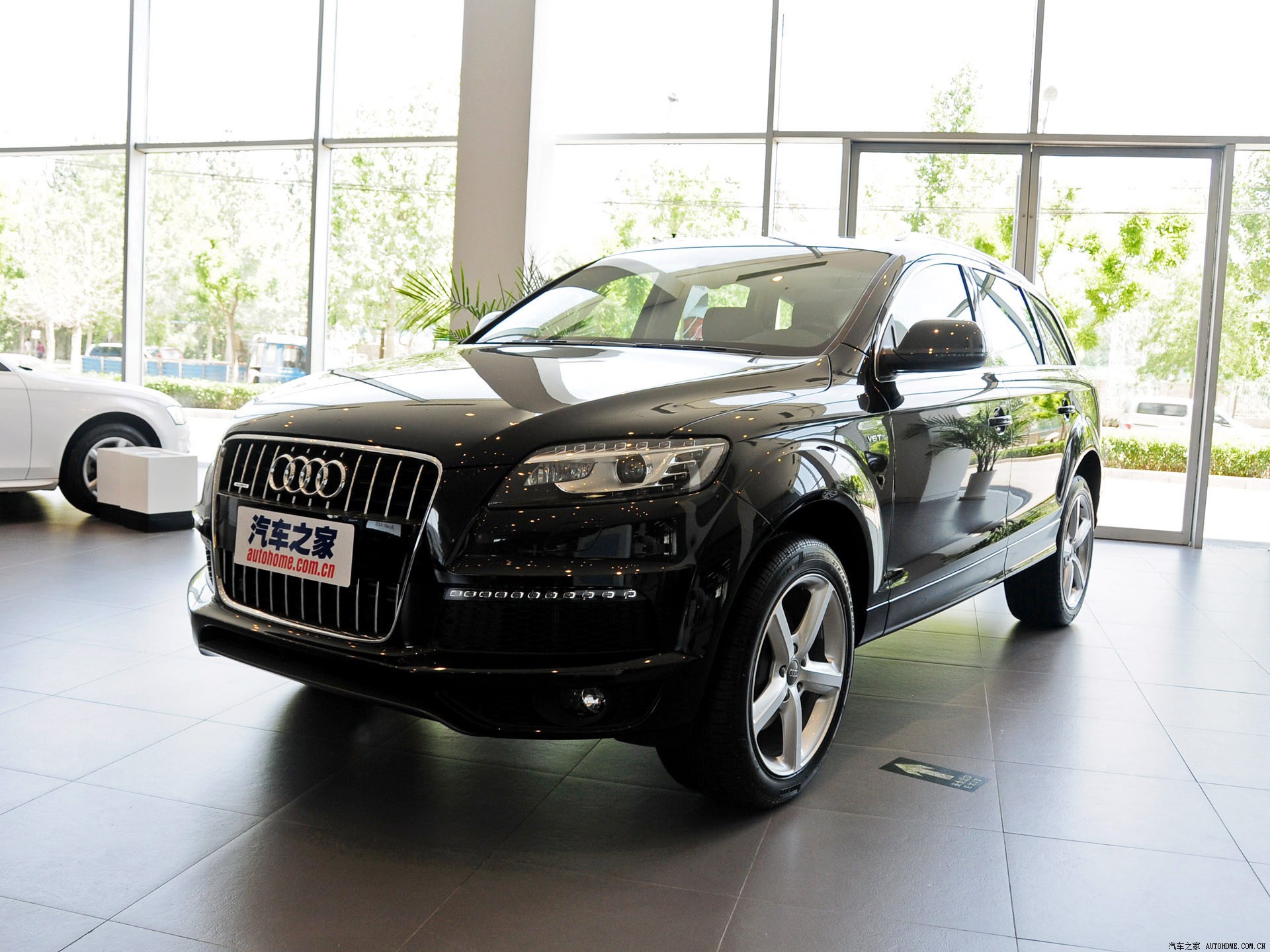 奥迪Q7系列2014款 40 TFSI 运动型