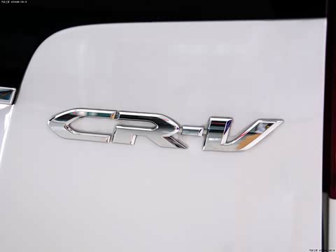 2013款 2.4L 两驱豪华版 2013款 2.4L 两驱豪华版