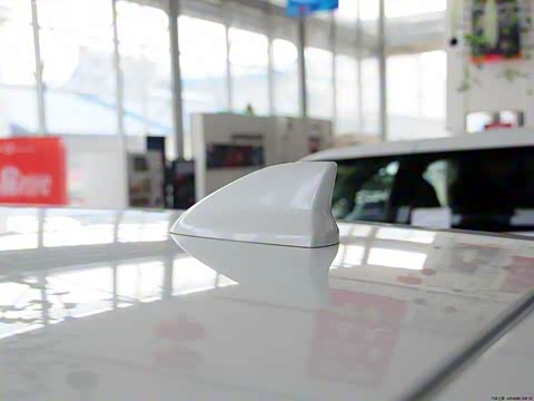 2013款 2.4L 两驱豪华版 2013款 2.4L 两驱豪华版