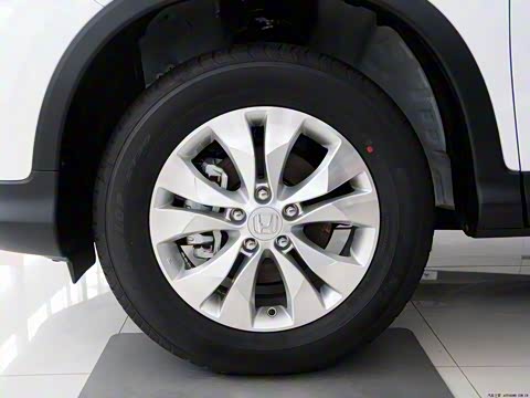 2013款 2.4L 两驱豪华版 2013款 2.4L 两驱豪华版