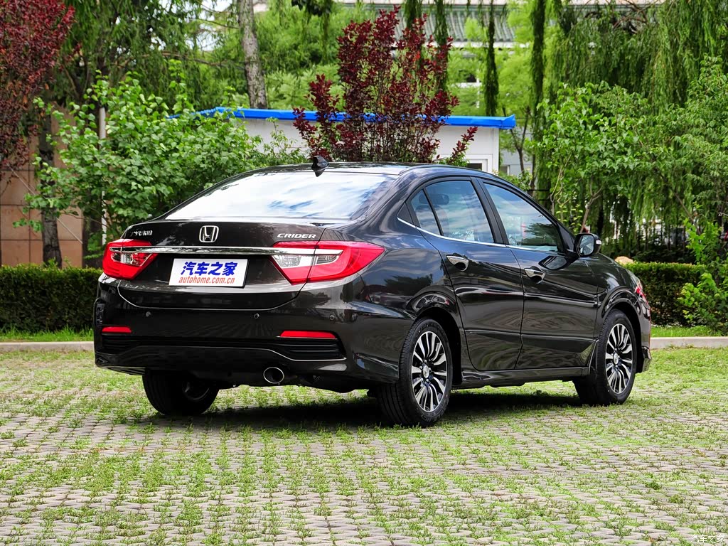 广汽本田 凌派 2013款 1.8l 自动旗舰版