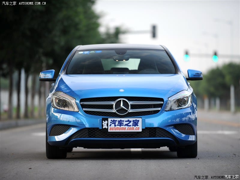 奔驰a200现车!色全!