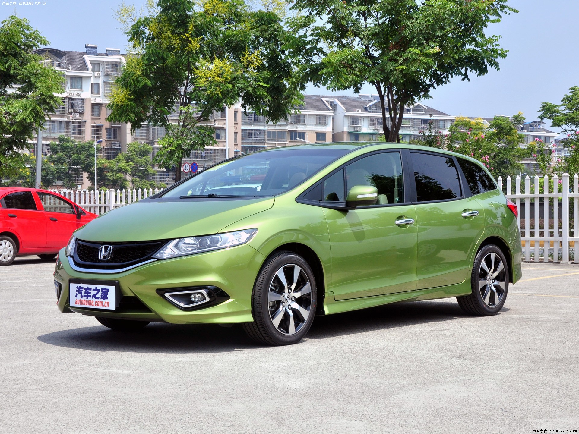 杰德系列2013款 1.8L CVT豪华版 6座