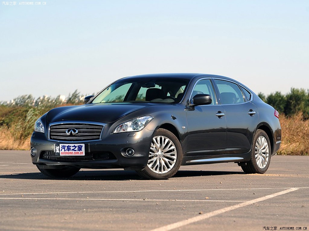 英菲尼迪Q70系列2013款 Q70L 2.5L 奢华版