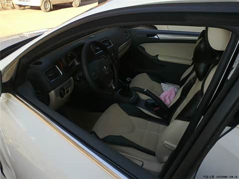 2012款 1.4TSI 手动豪华型 2012款 1.4TSI 手动豪华型