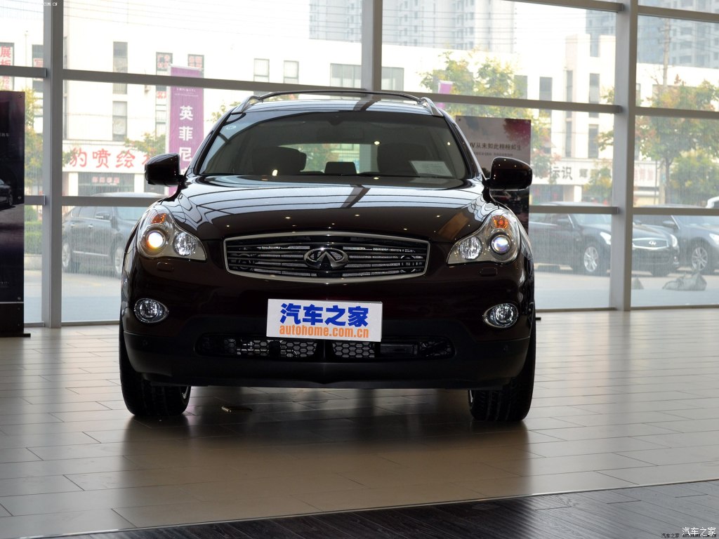 英菲尼迪(进口) 英菲尼迪qx50(进口) 2013款 2.5l 两驱优雅版