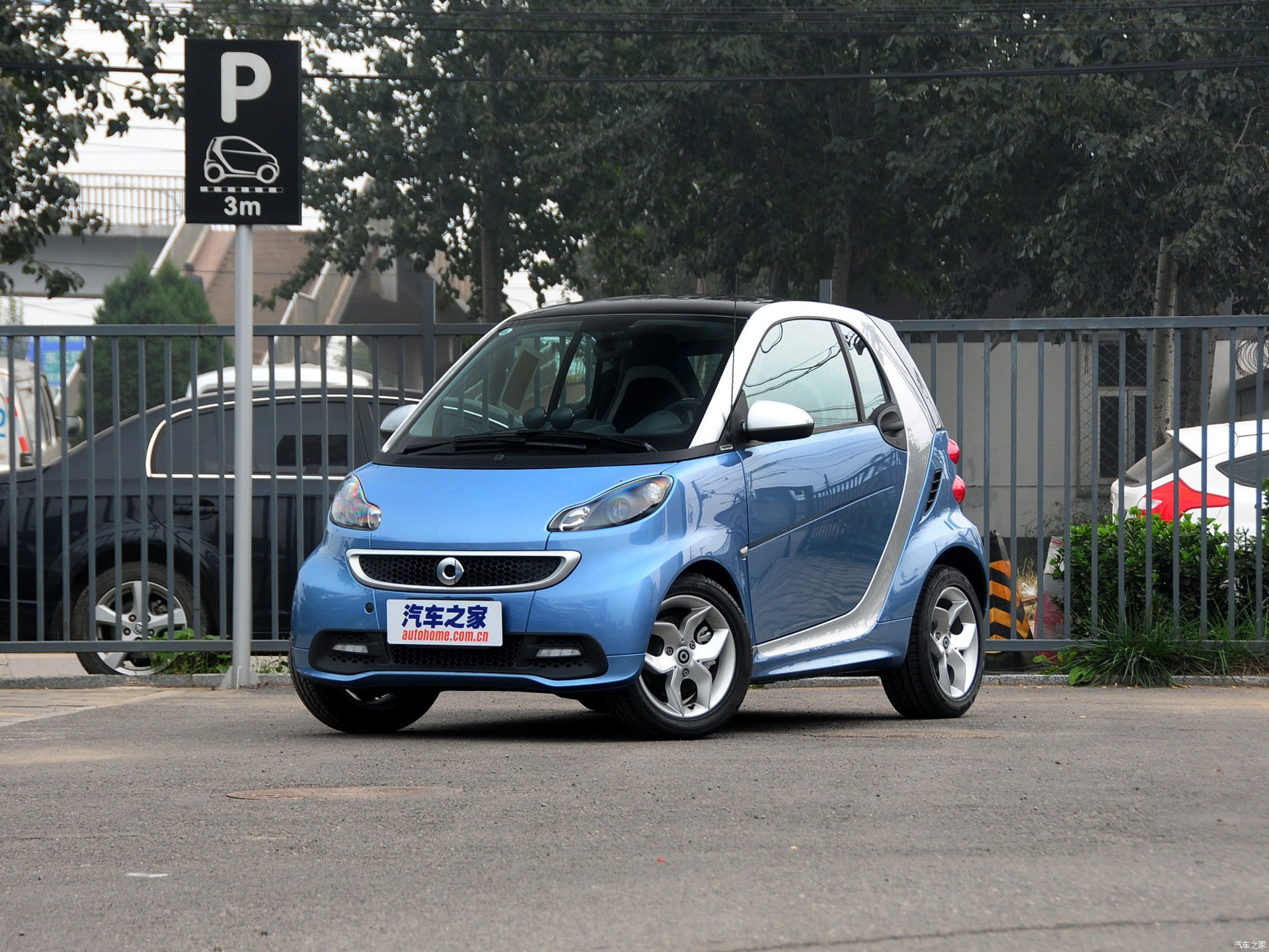 smart fortwo系列2014款 1.0T 硬顶城市光波激情版