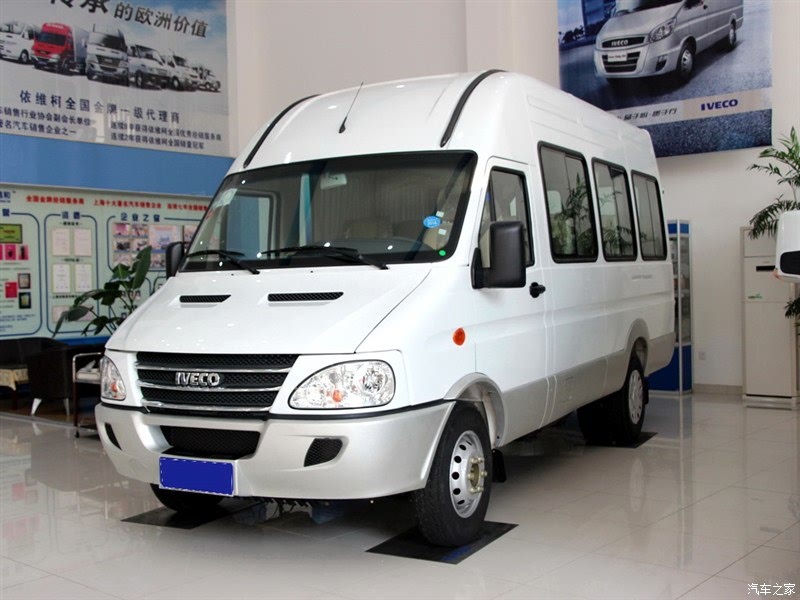 依维柯11座小型客车,依维柯11座小型客车需要什么驾照