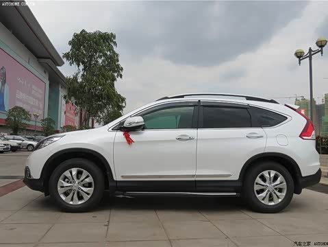 2012款 2.4L 四驱豪华版 2012款 2.4L 四驱豪华版