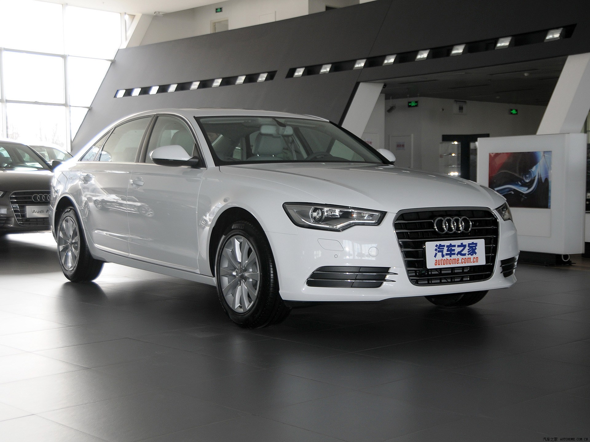 奥迪A6L系列2014款 30 FSI 舒适型