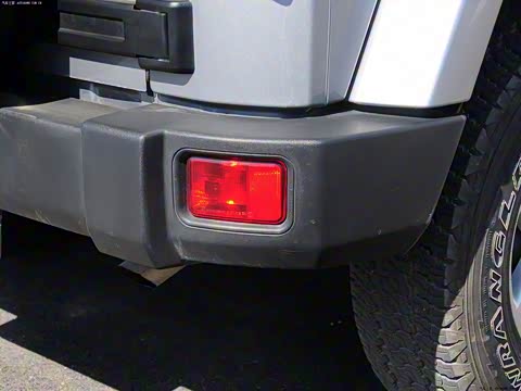 2014款 3.0L Sahara 两门版 2014款 3.0L Sahara 两门版