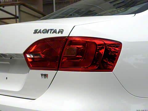 2014款 改款 1.4TSI 自动豪华型 2014款 改款 1.4TSI 自动豪华型