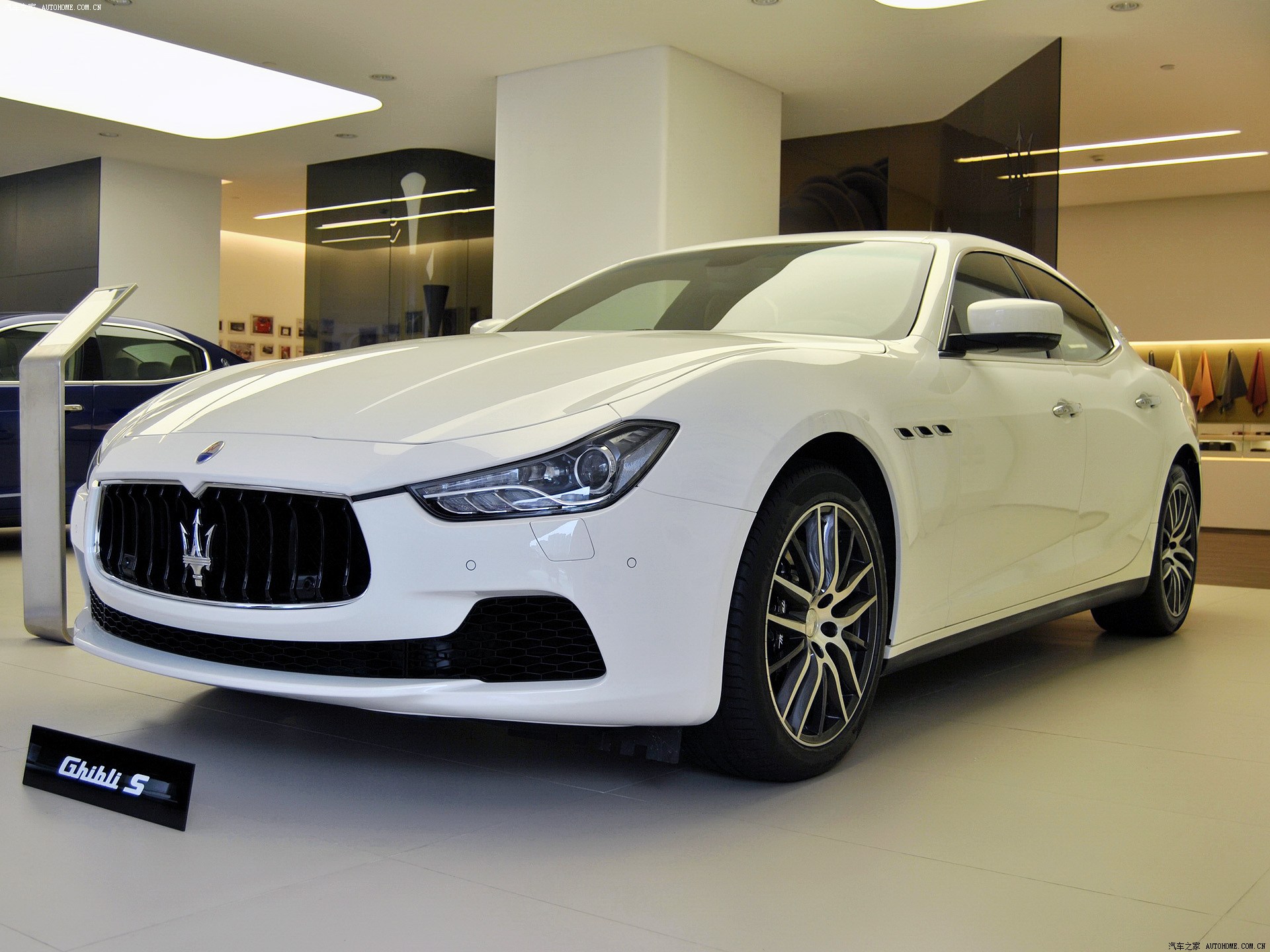 Ghibli系列2014款 3.0T S