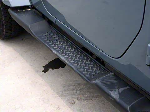 2014款 2.8TD Sahara 四门版 2014款 2.8TD Sahara 四门版