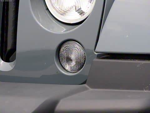 2014款 2.8TD Sahara 四门版 2014款 2.8TD Sahara 四门版