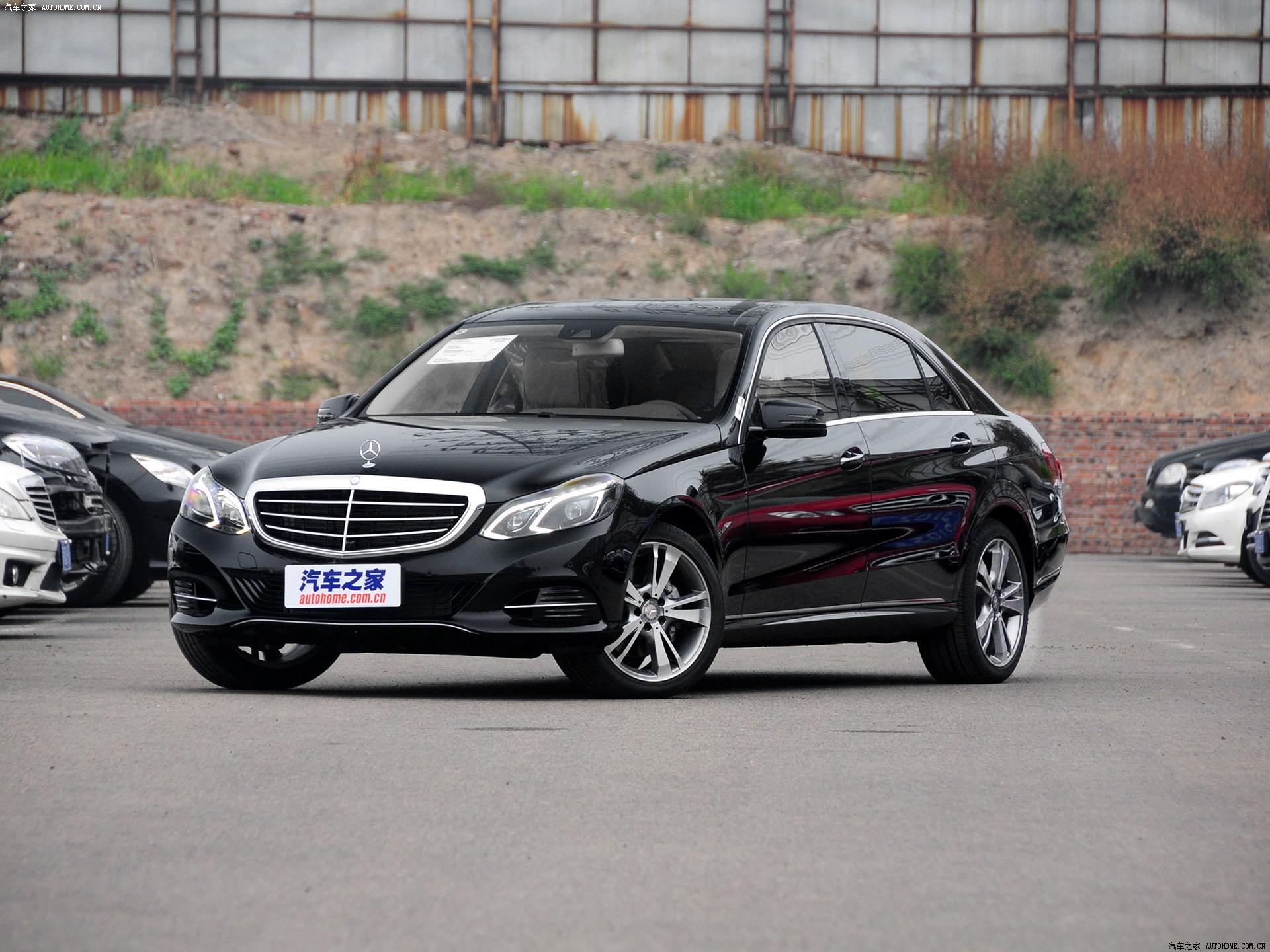 奔驰E级系列2015款 E 320 L 豪华型 4MATIC
