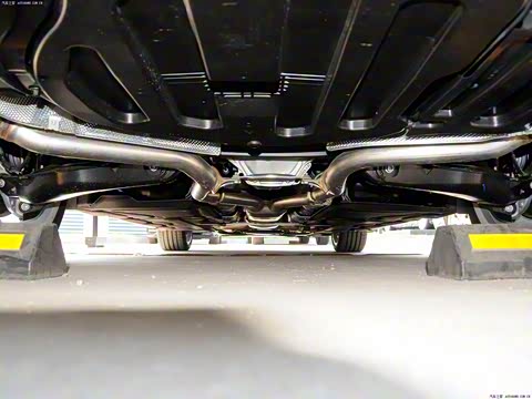 2015款 E 400 L 运动豪华型 4MATIC 2015款 E 400 L 运动豪华型 4MATIC