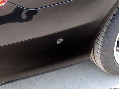 2015款 E 400 L 运动豪华型 4MATIC 2015款 E 400 L 运动豪华型 4MATIC