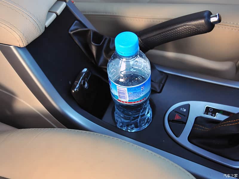 海马汽车 海马骑士 2012款 2.0l 自动智能领航型 琥珀金 中...