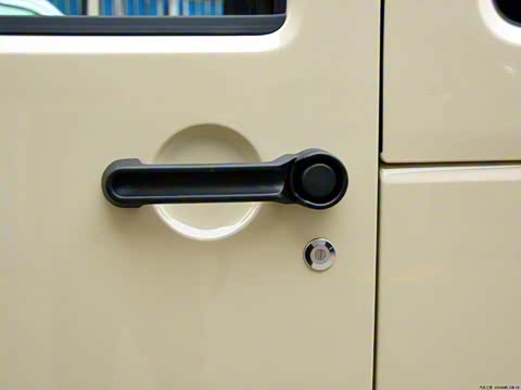 2012款 3.6L Sahara 两门版 2012款 3.6L Sahara 两门版