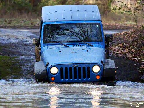 【华南暴雨突袭一周 雷雨天行车小贴士_广州鸿