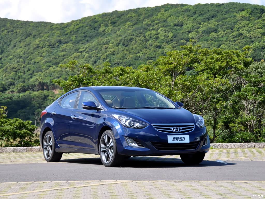朗动 2012款 1.8L 自动尊贵型 1621201高清图片 现代 汽车图库 汽车之高清图片