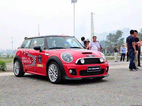 2012款 1.6T COOPER S 中国任务版 2012款 1.6T COOPER S 中国任务版