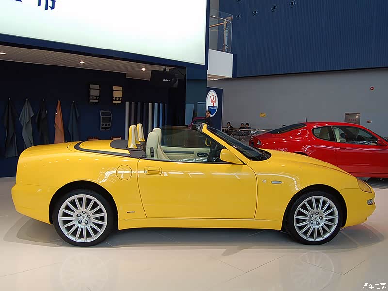 玛莎拉蒂SPYDER整体外观