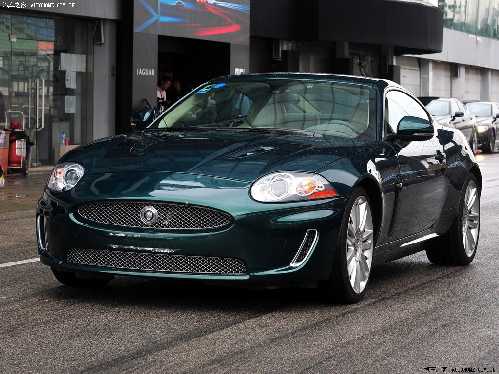 捷豹 捷豹xk 2009款 xkr 5.0l v8机械增压硬顶跑车