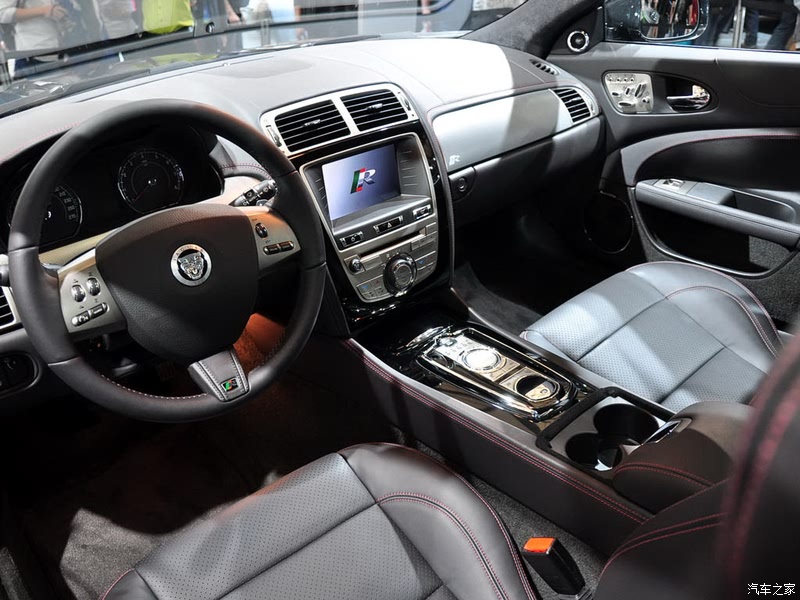 捷豹 捷豹xk 2009款 xkr 5.0l v8机械增压硬顶跑车