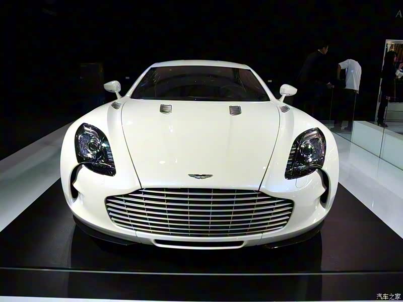 阿斯顿马丁ONE-77整体外观