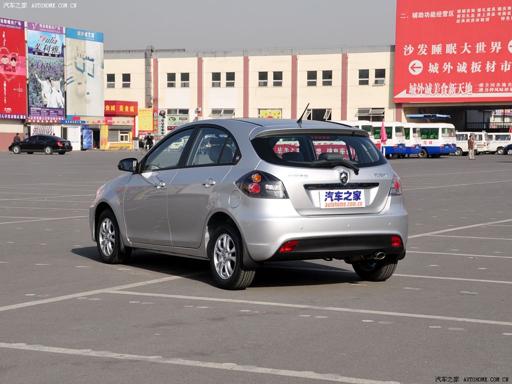 长安汽车 悦翔 2010款 两厢 1.5l 自动尊贵型