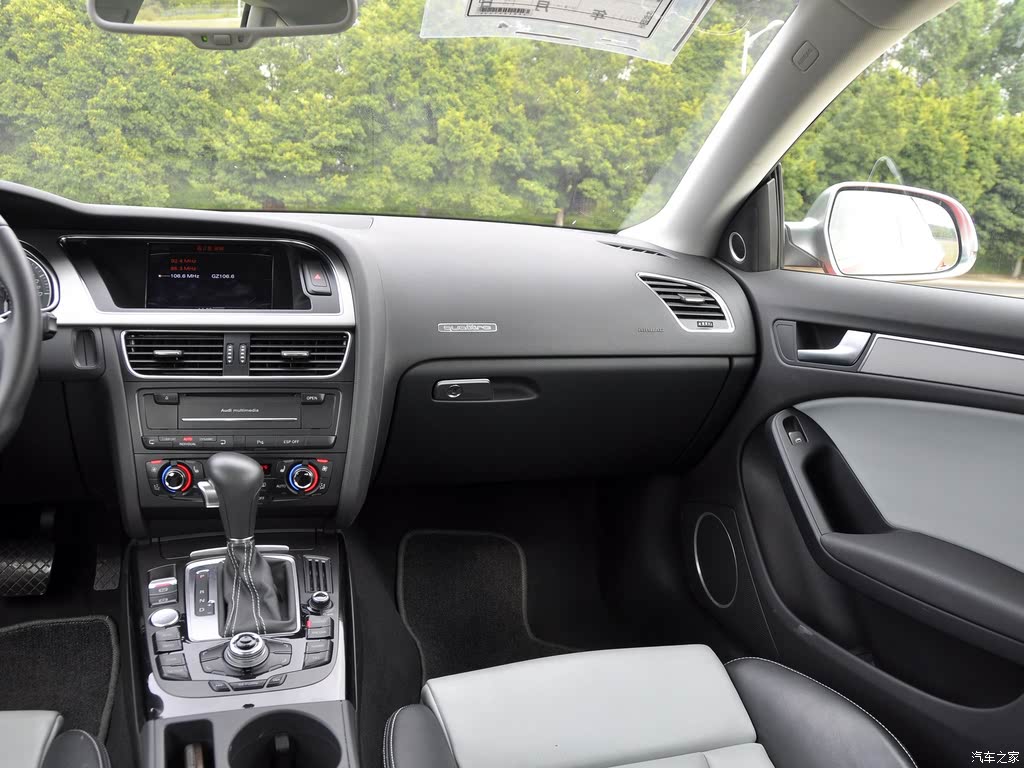 奥迪(进口) 奥迪s5 2010款 s5 3.0t sportback