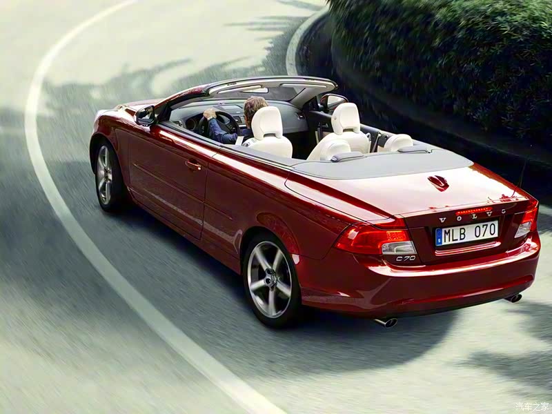 沃尔沃C70整体外观