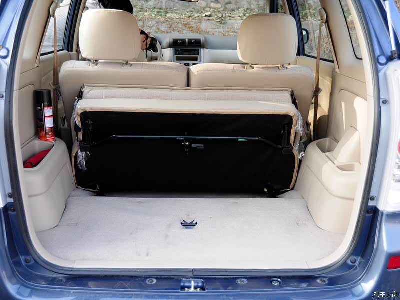 一汽吉林 森雅m80 2009款 1.5l 自动7座豪华型