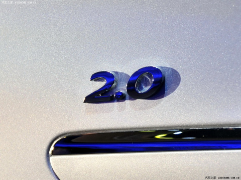 2010 2.0L Զ