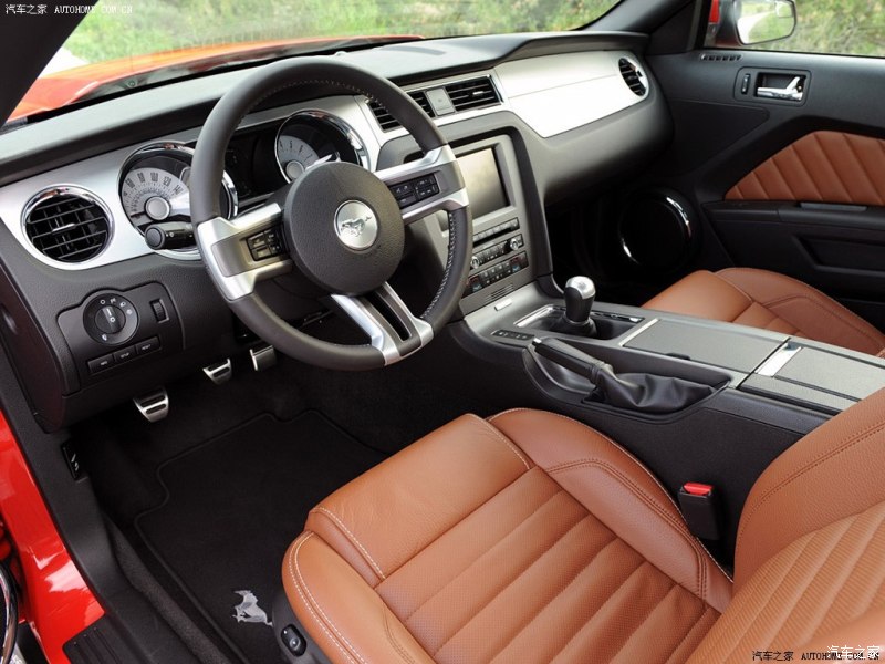 汽车图片 福特 野马 2012款 3.7l v6手动豪华型 中控方向盘