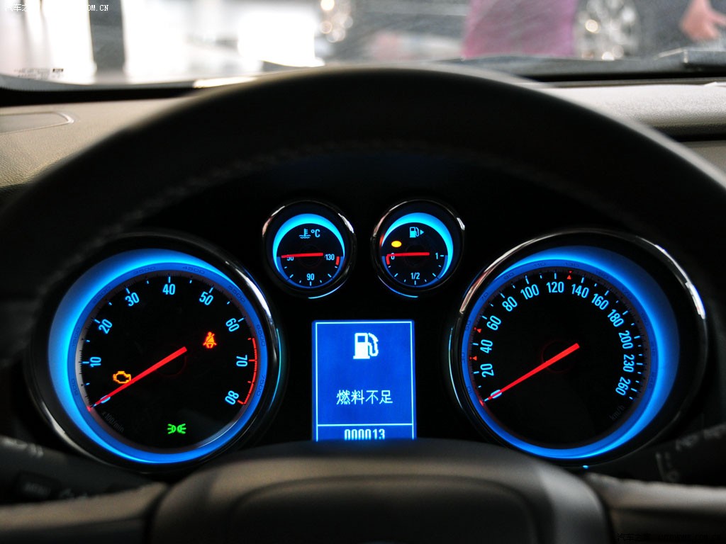 上汽通用别克 英朗 2010款 xt 1.8l 自动豪华版