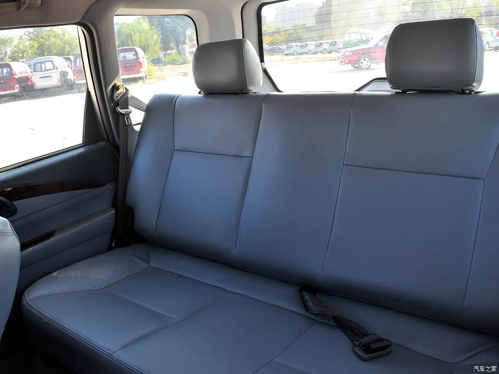 野马F99 2010款 1.5L 舒适型 878995高清图片 川汽野马 汽车图库高清图片