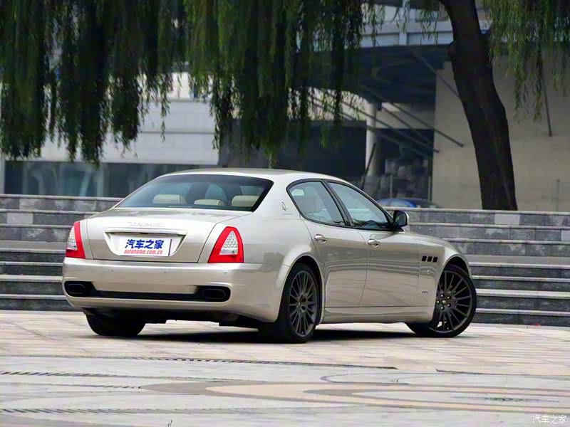 玛莎拉蒂总裁整体外观