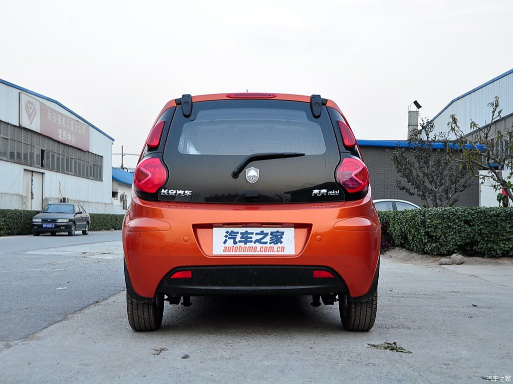 长安汽车 奔奔mini 2010款 1.0l 手动尊贵型   