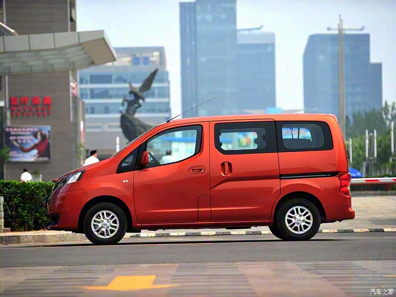 日产NV200 2010款 1.6L 232座 尊贵型 751522