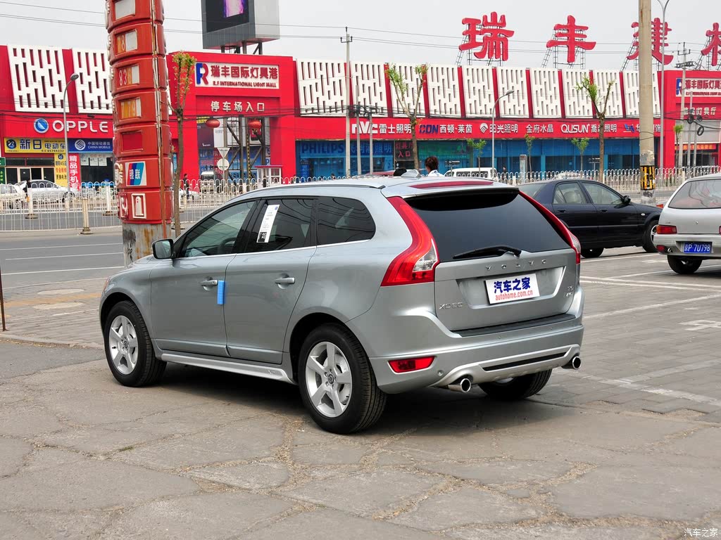 沃尔沃xc60全景图片,2020款沃尔沃xc60内饰 沃尔沃进口 沃尔沃xc60(进口) 2011款 3.0t t6 r-design 个性运动版