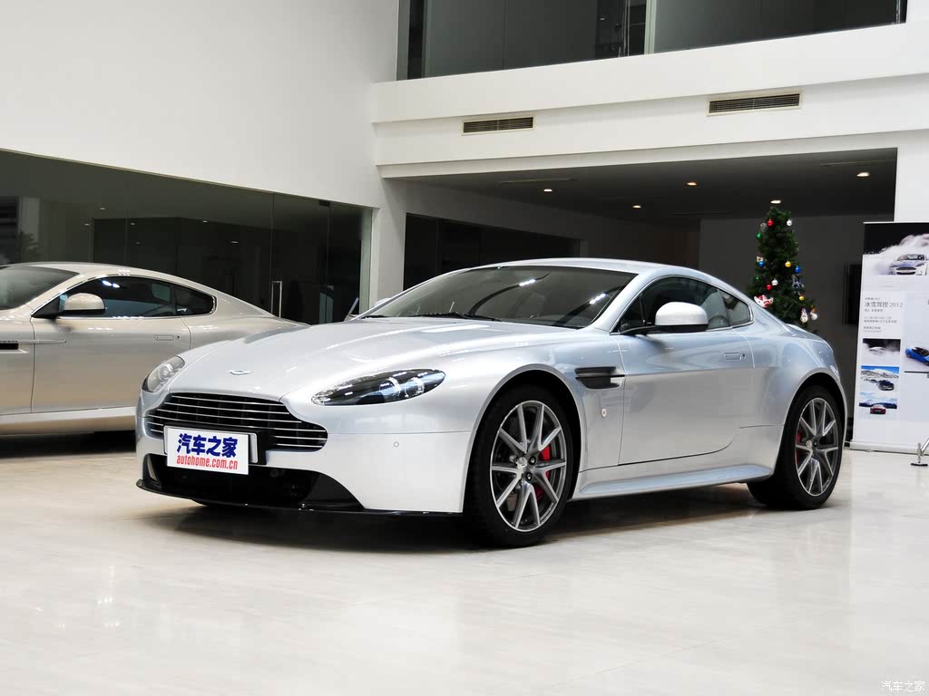 阿斯顿·马丁 v8 vantage 2012款 4.7l s coupe