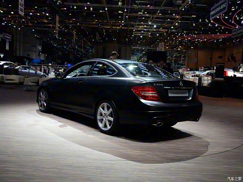 奔驰C级(进口)整体外观