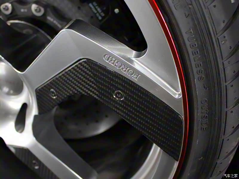 兰博基尼AVENTADOR改装